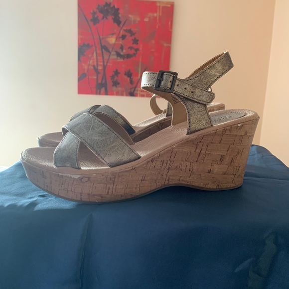 Sonoma Women's Strappy Cork Wedge Sandals - Picture 2 of 10